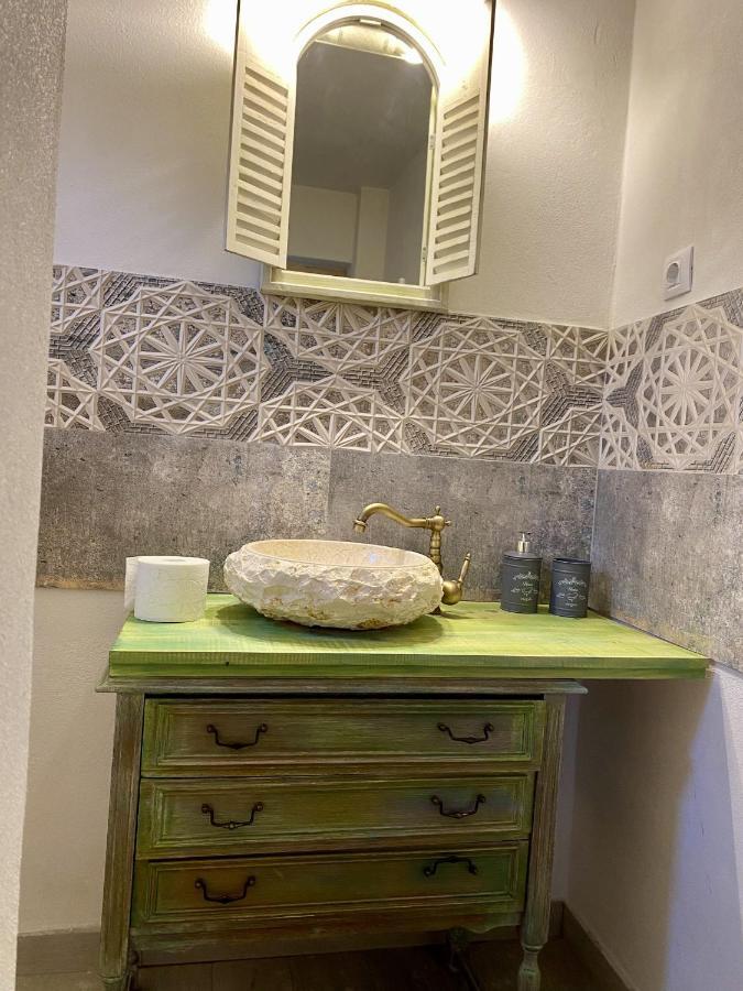 Conacul Grigorescu Ratesti エクステリア 写真